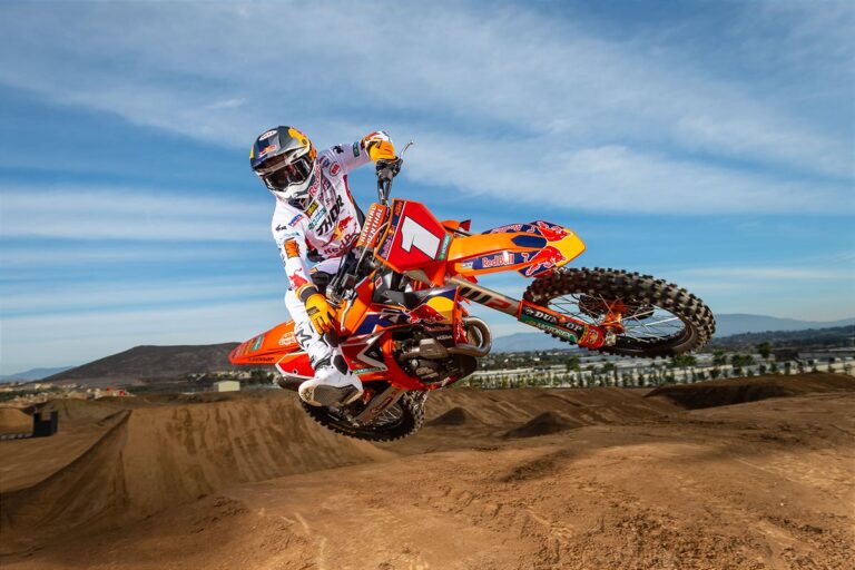 Read more about the article Je to v resnici KTM 450 SX-F 2023?