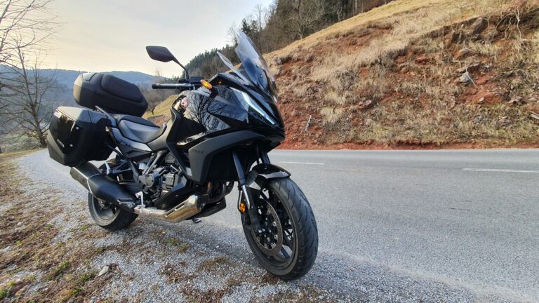 Read more about the article Test – Honda NT1100 DCT