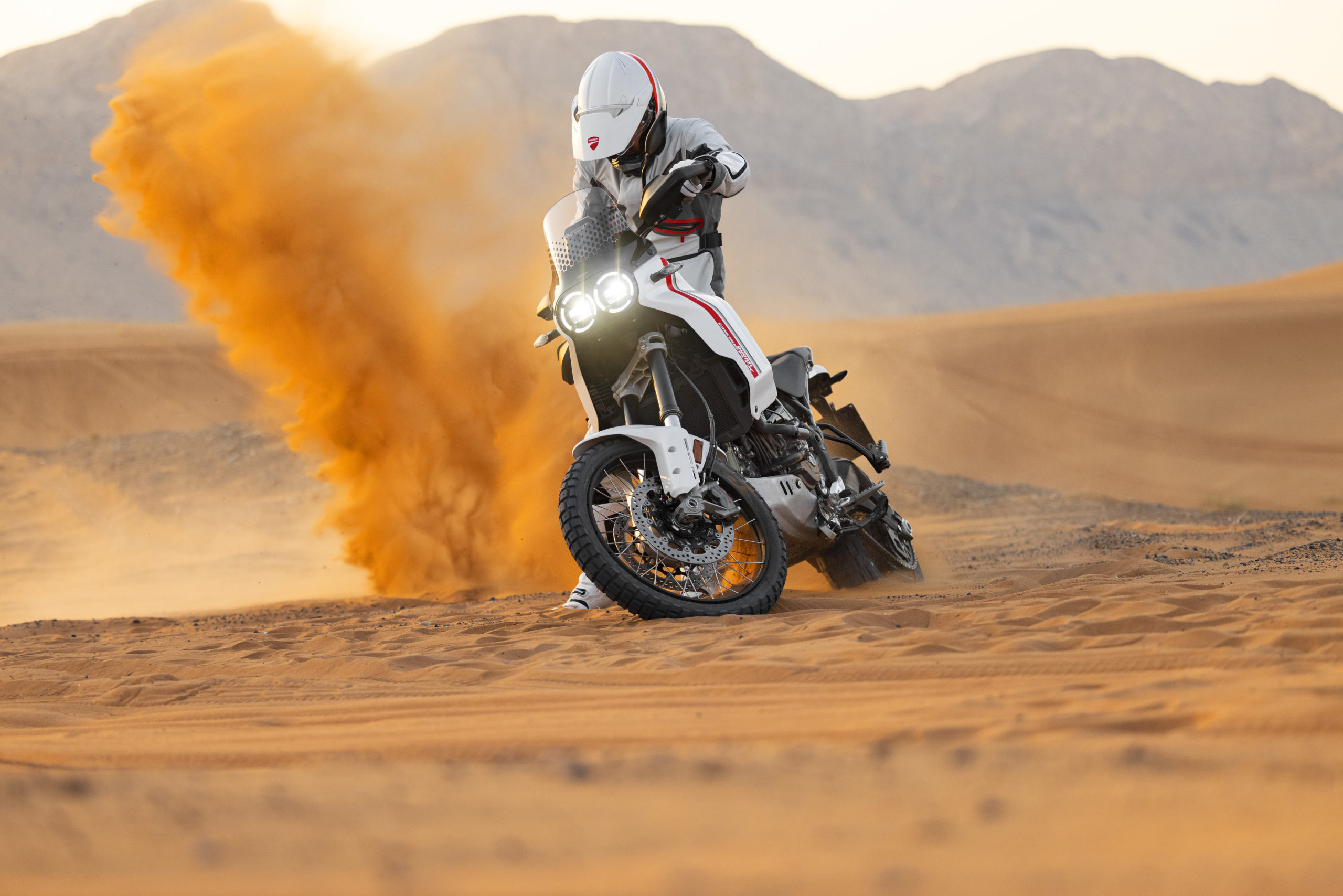 You are currently viewing Ducati DesertX v Tuniziji – video vreden ogleda za vse, ki sanjate o pravi avanturi
