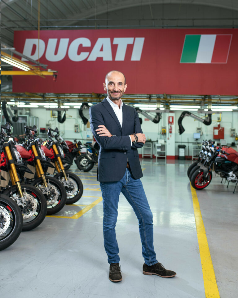 Read more about the article Ducatijev načrt glede elektrifikacije, dizajna in tega kaj bo poganjalo Panigale V4 v bližnji prihodnosti