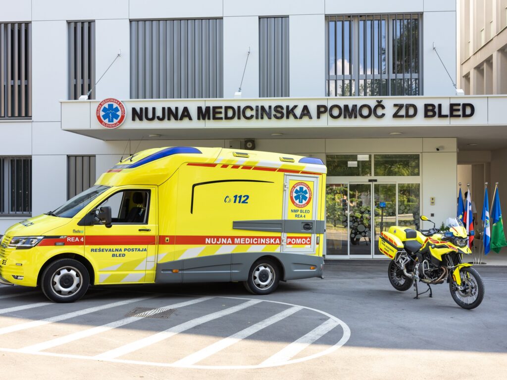 Motoavantura_resvalni-motor-bmw-F900GS_bled 6 - www.motoavantura.si