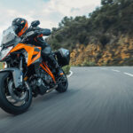 KTM 1290 Super Duke GT za dinamična potovanja z motorjem po akcijski ceni