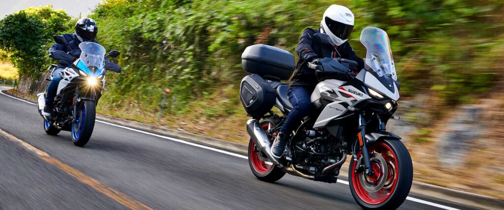 SV-7GX_action_9 - www.motoavantura.si