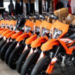 KTM znižal cene vseh svojih motociklov!