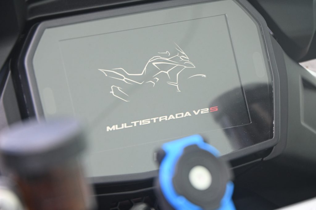 Ducati_Multistrada_V2_S_motoavantura_test 8 - www.motoavantura.si