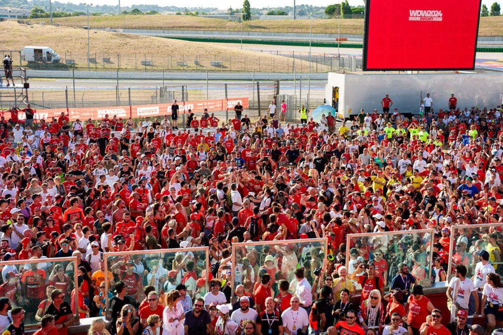 DUCATI WDW 2026_motoavantura 5 - www.motoavantura.si