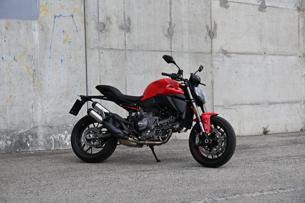 Ducati_Monster_2026_Motoavantura 5 - www.motoavantura.si