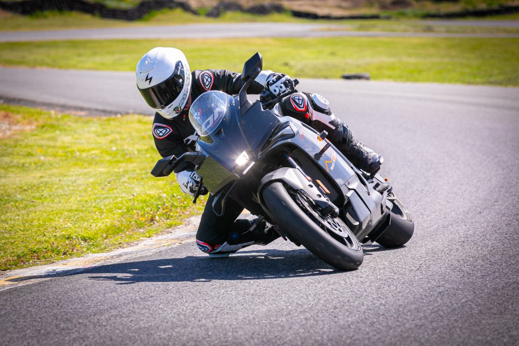 LINDAURING 2026 - KTM RC 990 R in KTM DUKE 790 - www.motoavantura.si