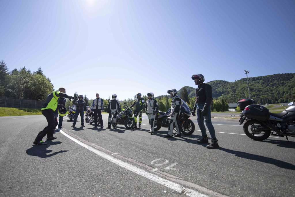Motoristi za motoriste_2026_zavarovalnica_triglav_motoavantura 2 - www.motoavantura.si