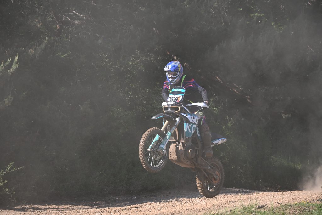 KOVE 800 X RALLY AKCIJA 36 - www.motoavantura.si