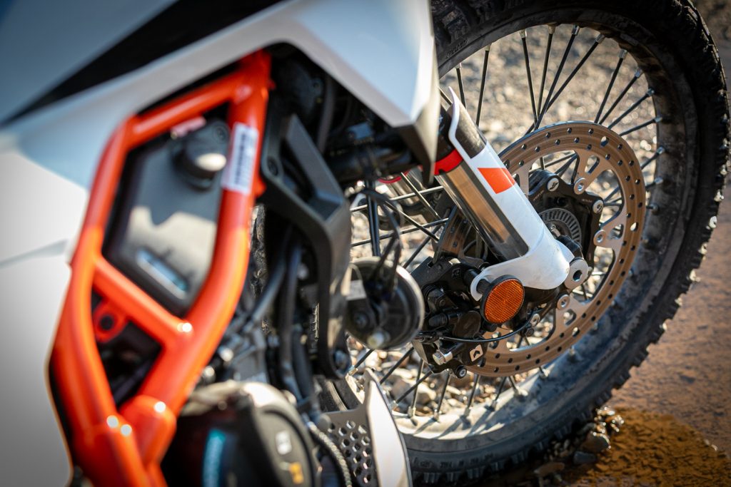 KTM 390 ADVENTURE R - TEST - www.motoavantura.si