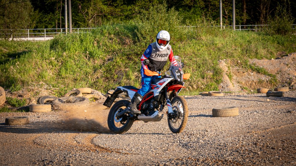 KTM 390 ADVENTURE R - TEST - www.motoavantura.si
