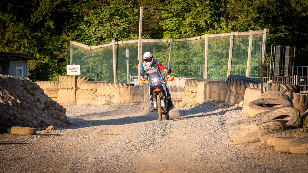 KTM 390 ADVENTURE R - TEST - www.motoavantura.si
