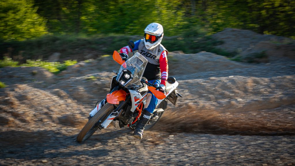 KTM 390 ADVENTURE R - TEST - www.motoavantura.si