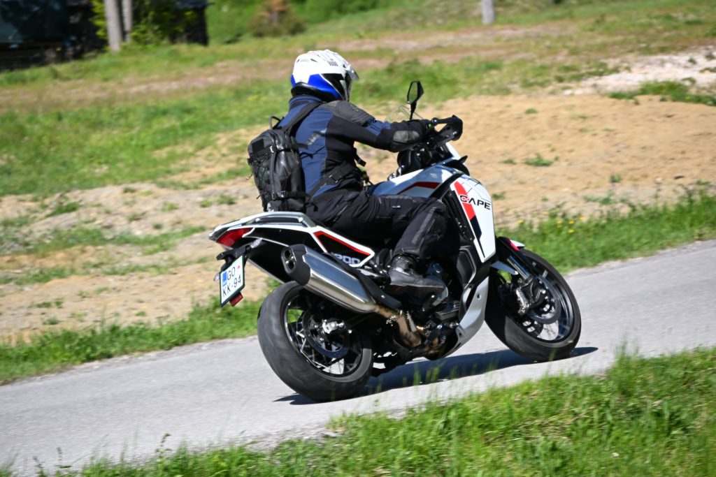 Moto_Morini_X-CAPE_1200_ 13 - www.motoavantura.si