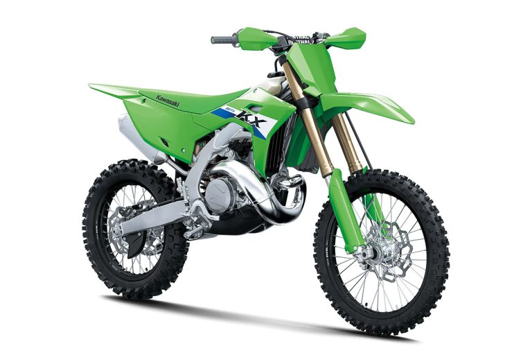 Read more about the article Kawasaki KX327X: vrnitev dvotaktega enduro in motokros motorja
