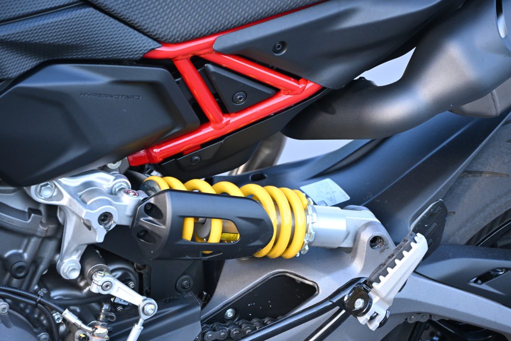 Ducati Hypermotard V2_motoavantura_test 43 - www.motoavantura.si