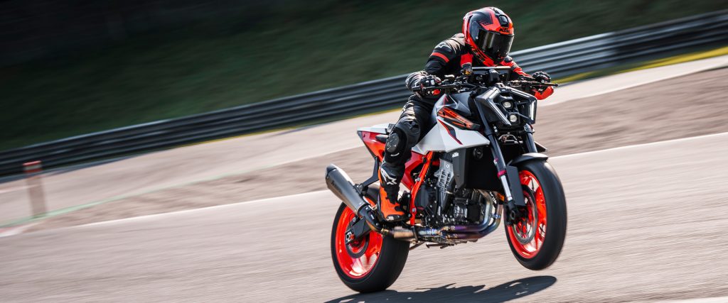 KTM_DUKE_990_R_motoavantura - www.motoavantura.si
