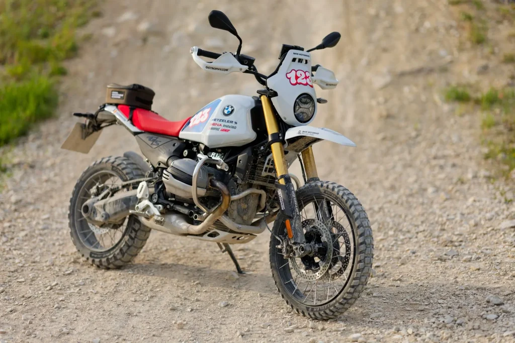 bmw-r12-gs-gs-trophy-2026-romania-wheelie-forest - www.motoavantura.si