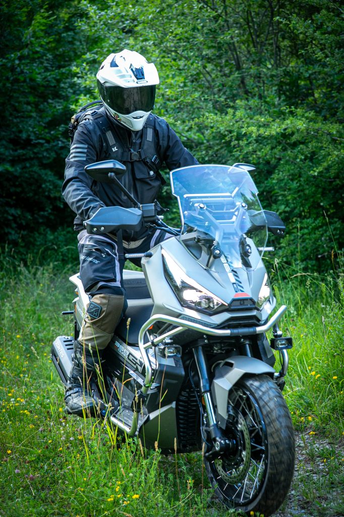 ZONTES_368E-14 - www.motoavantura.si