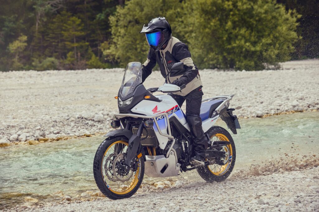 25YM Honda XL750 Transalp - www.motoavantura.si
