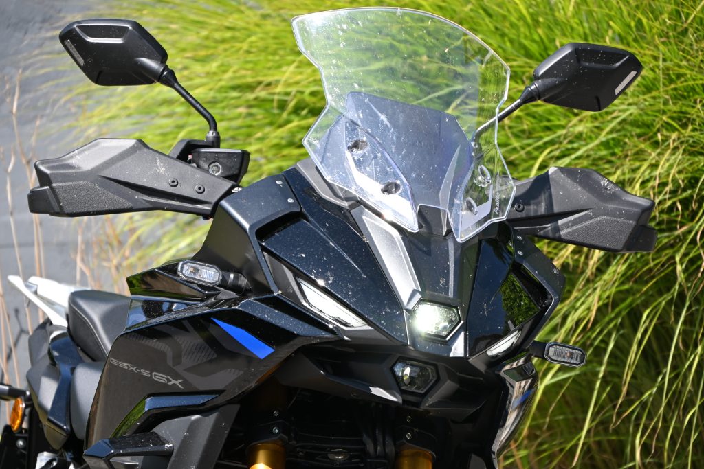 Suzuki-gsx1000-gx 14 - www.motoavantura.si