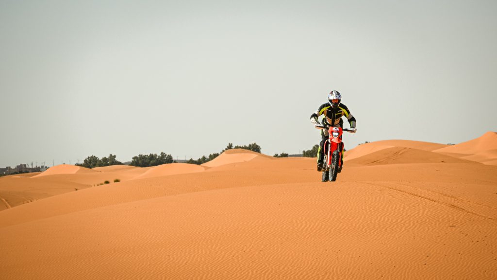 čelada-ls2-explorer-yogi-motoavantura 4 - www.motoavantura.si